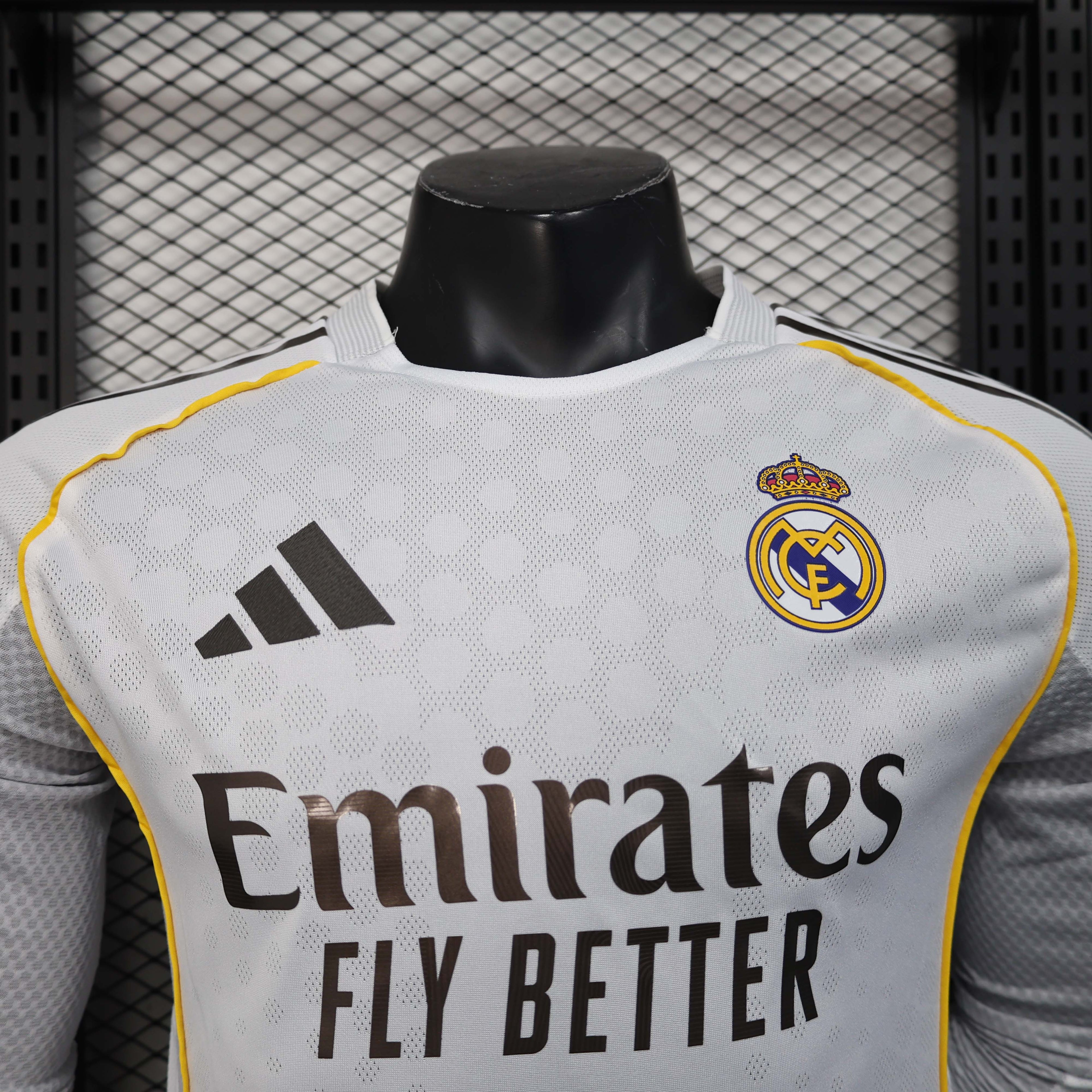2025/2026 Long Sleeve Player Version Real Madrid Home Football Shirt1:1 Thai Quality