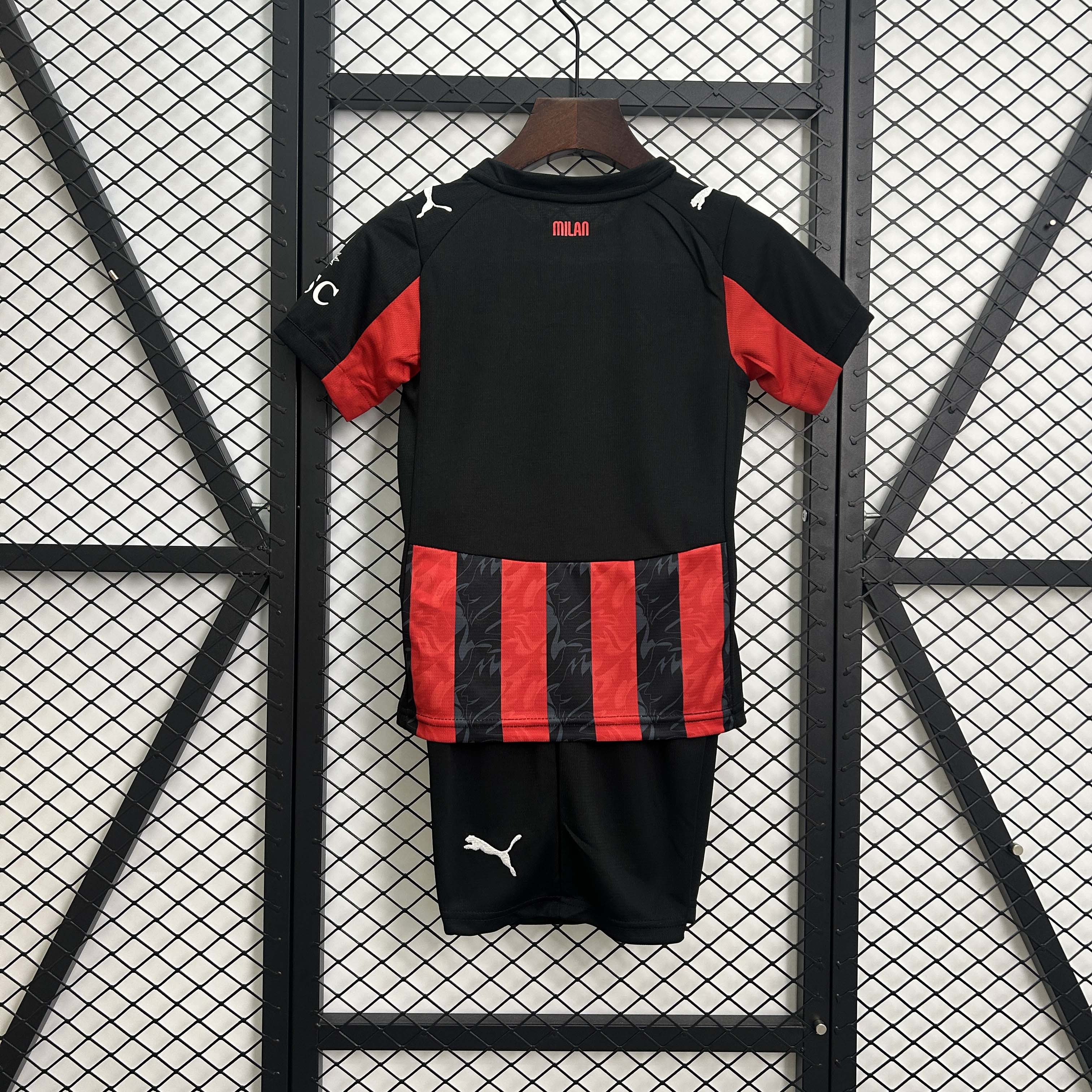 2025/2026 AC Milan Home Football Shirt 1:1 Thai Quality Kids Size