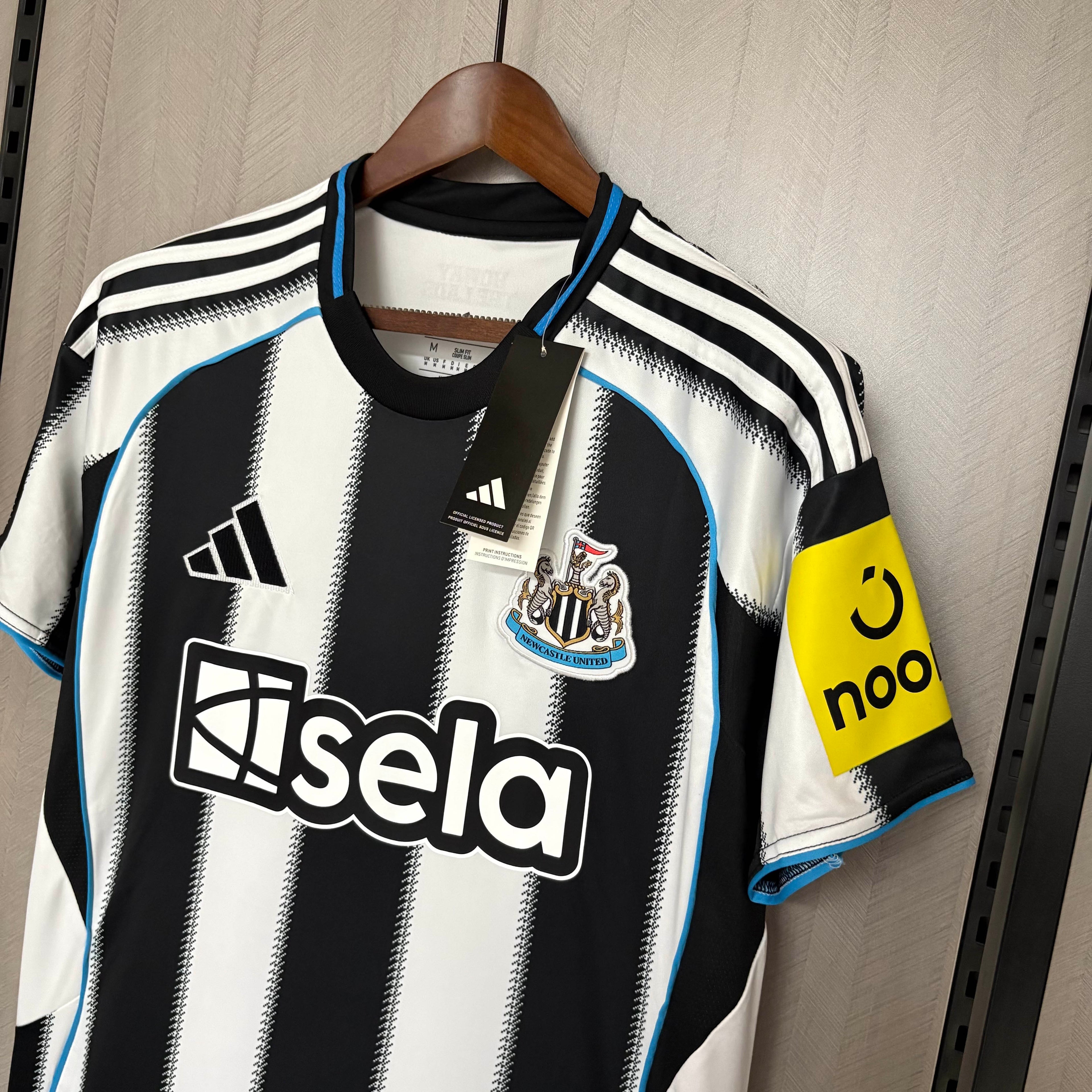 2025/2026 Newcastle United Home Football Jersey Shirt 1:1 Thai Quality