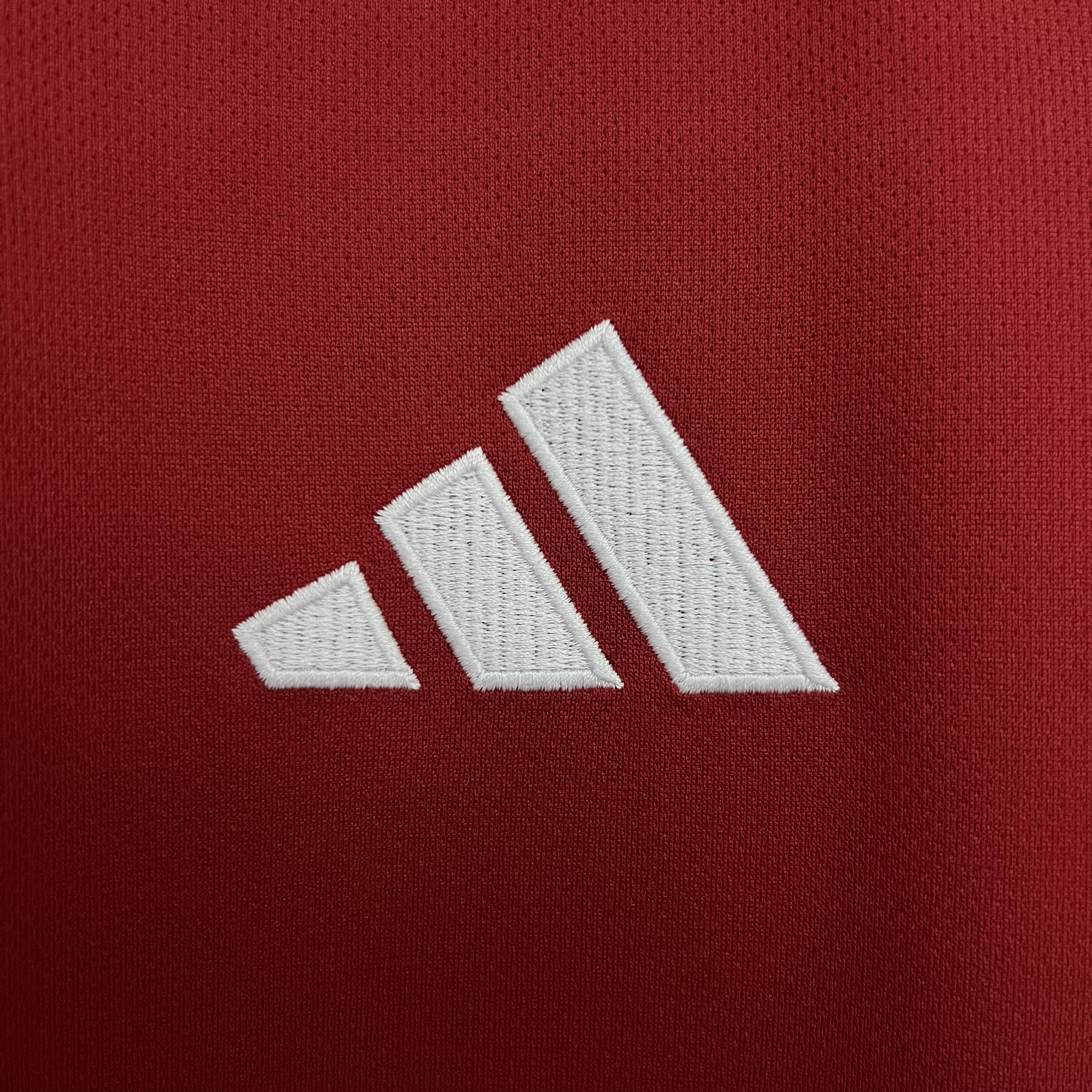 2025/2026 Manchester United Home Football Shirt 1:1 Thai Quality