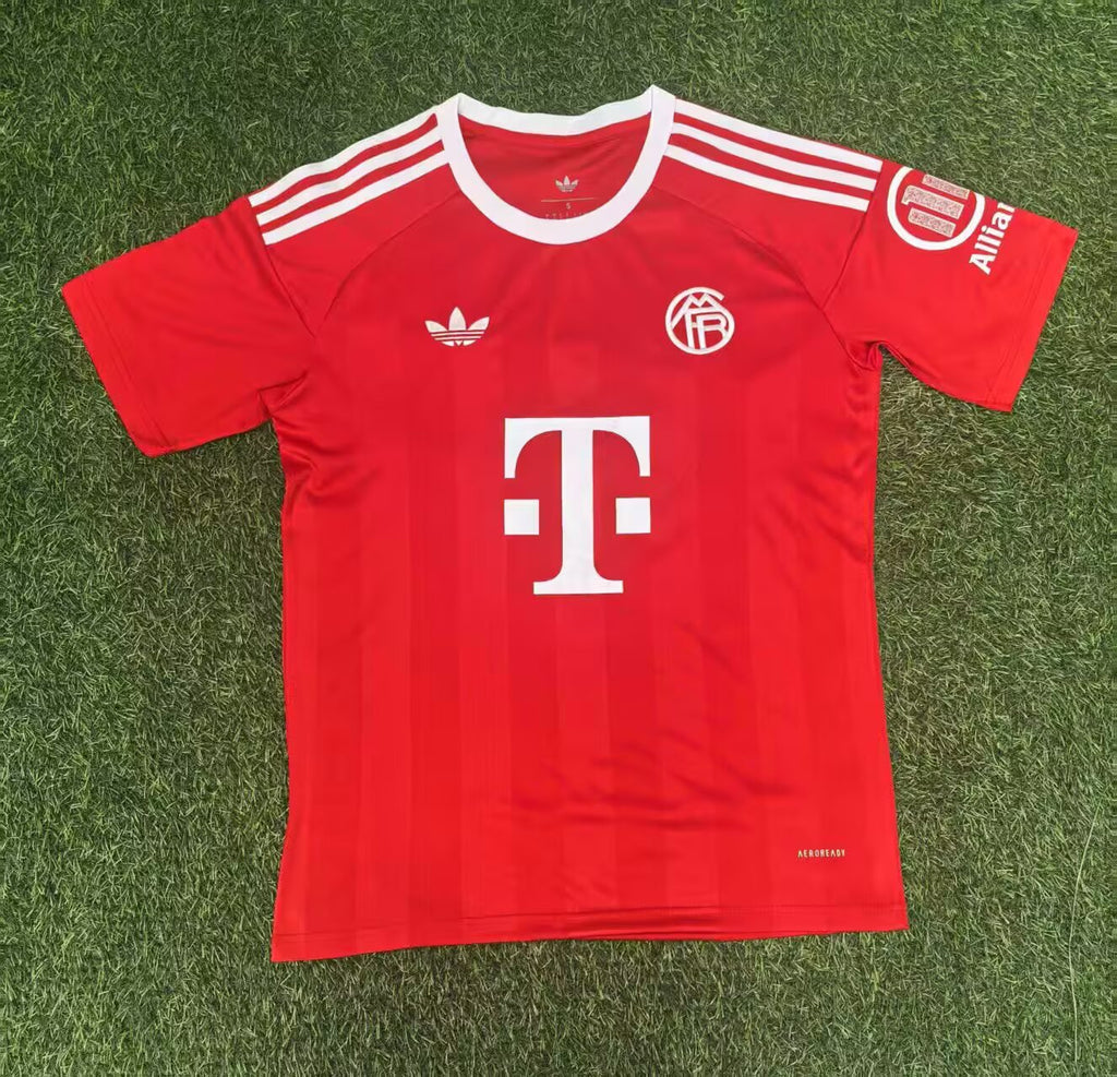 2025/2026 Bayern Munich Goalkeeper Red Football Jersey 1:1 Thai Quality
