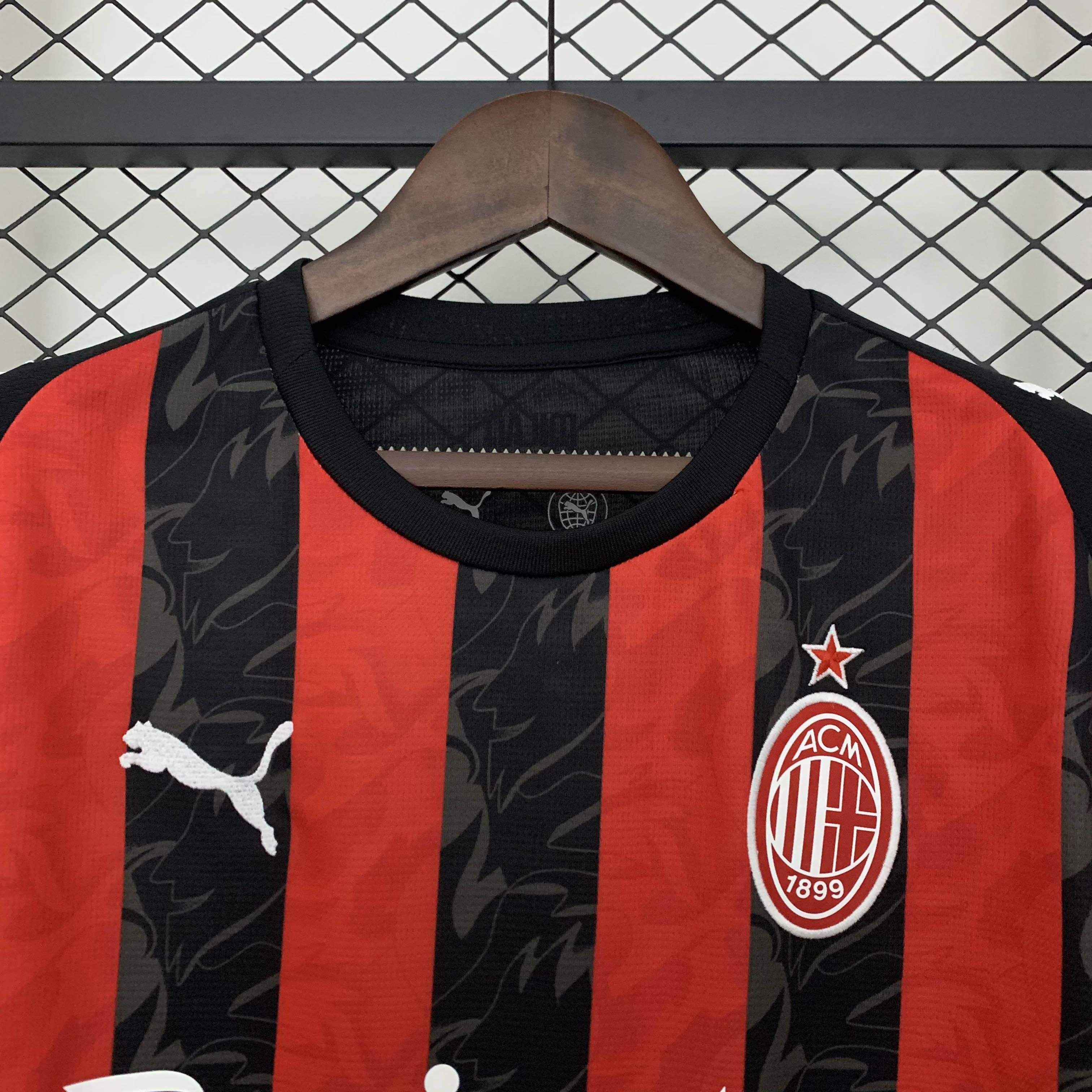 2025/2026 AC Milan Home Soccer Jersey 1:1 Thai Quality
