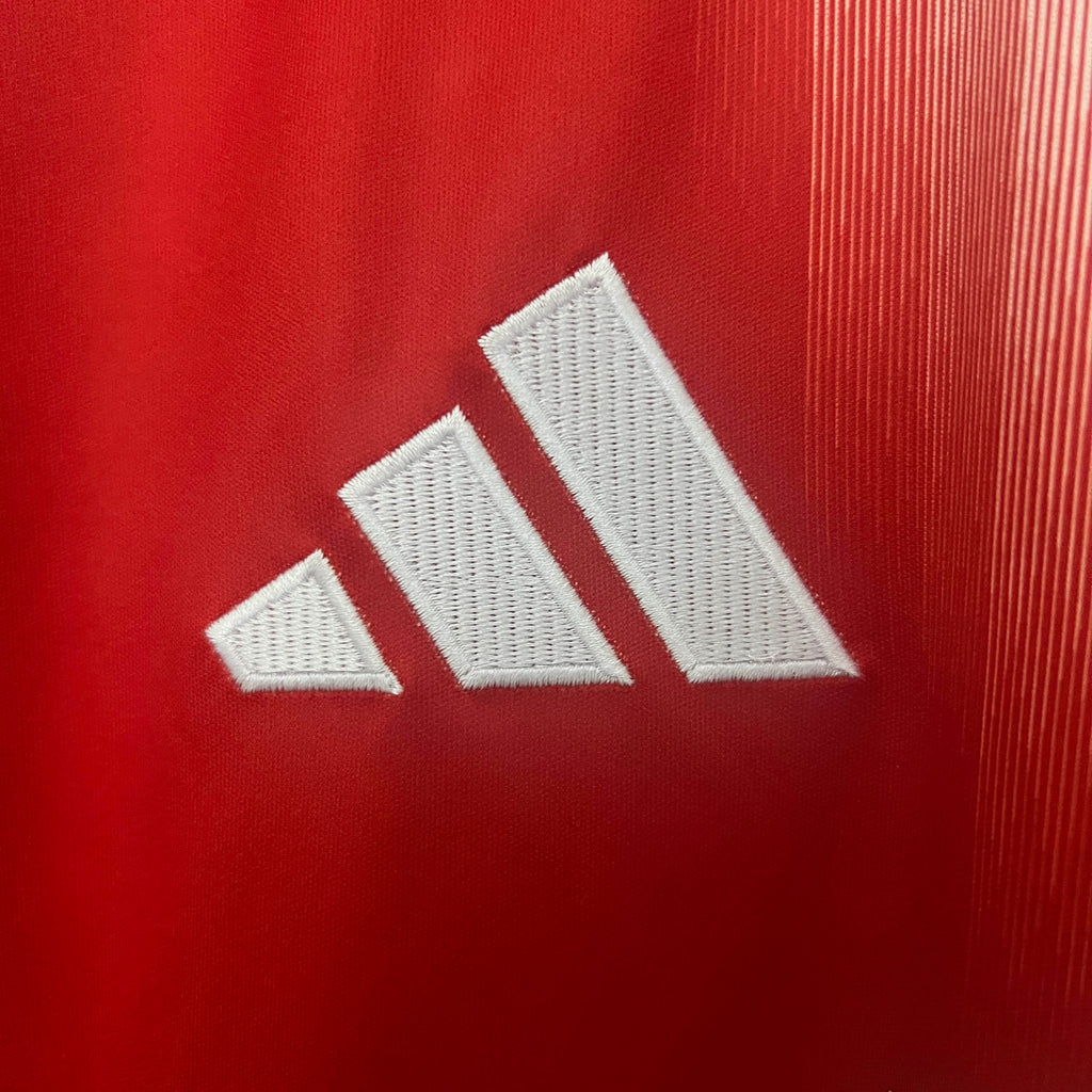 Bayern München Heimtrikot 2025/2026, 1:1 Qualität aus Thailand