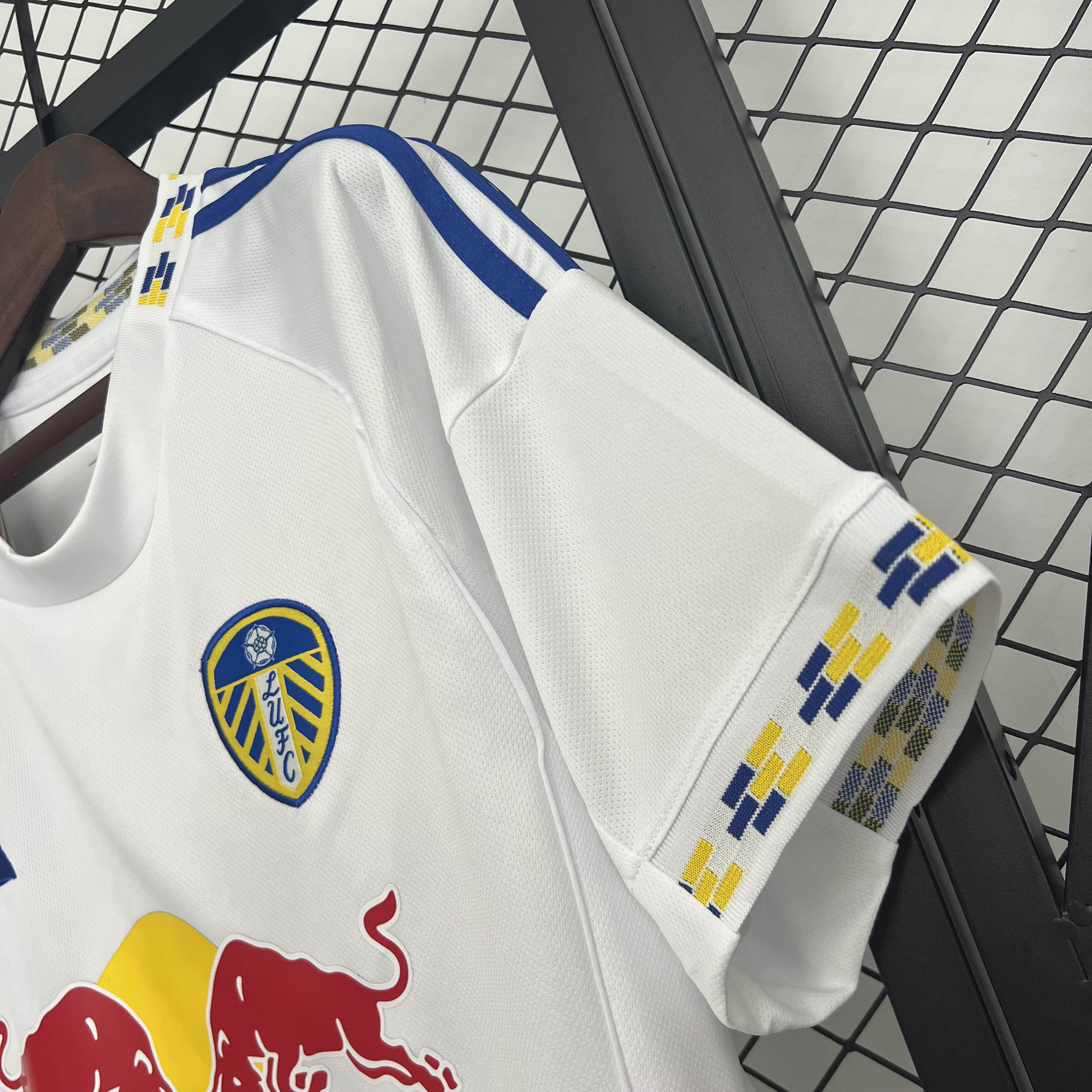 2025/2026 Leeds United Home Football Jersey Shirt 1:1 Thai Quality