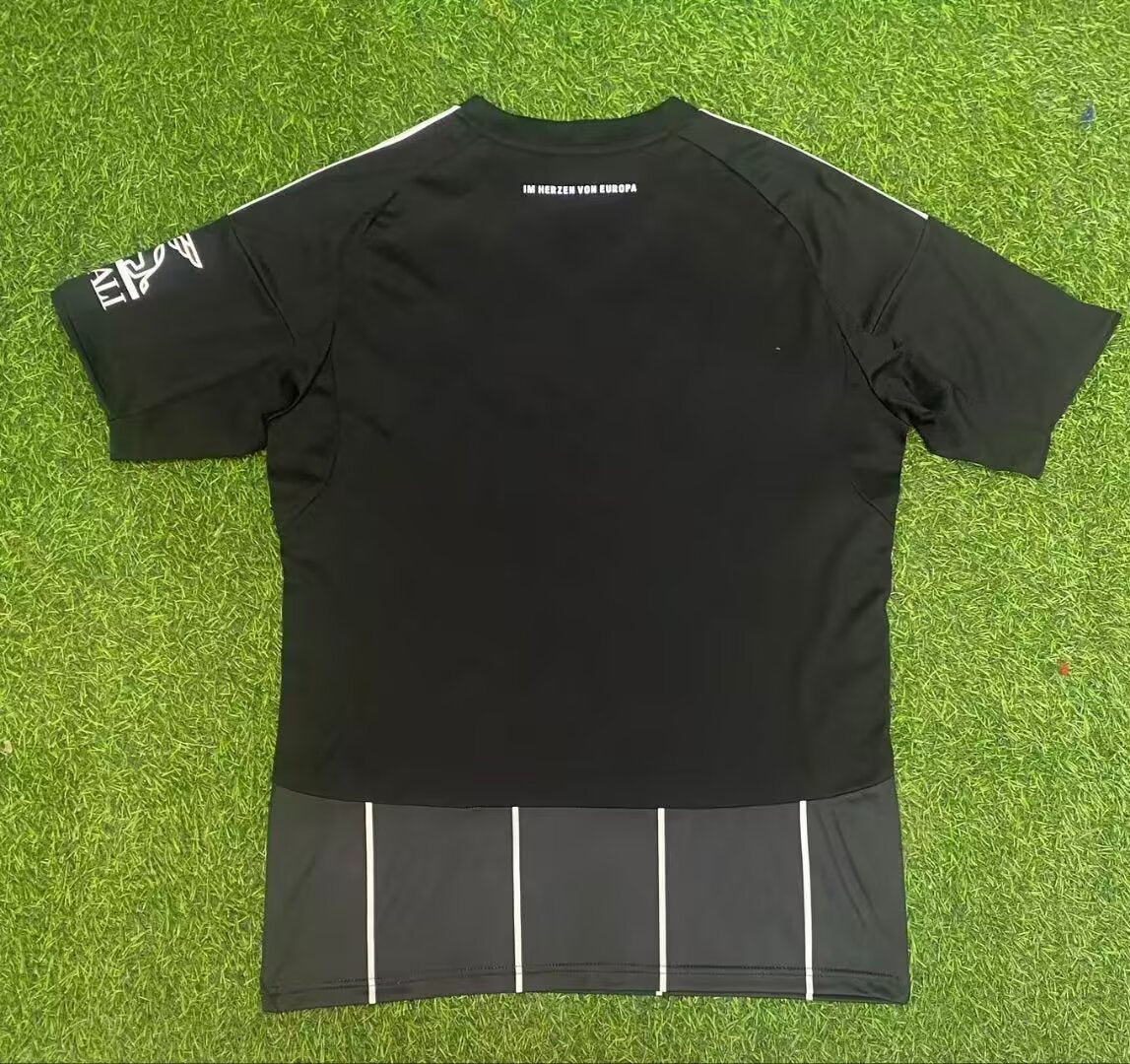 2025/2026 Frankfurt Home Champions League Version Football Jersey 1:1 Thai Quality