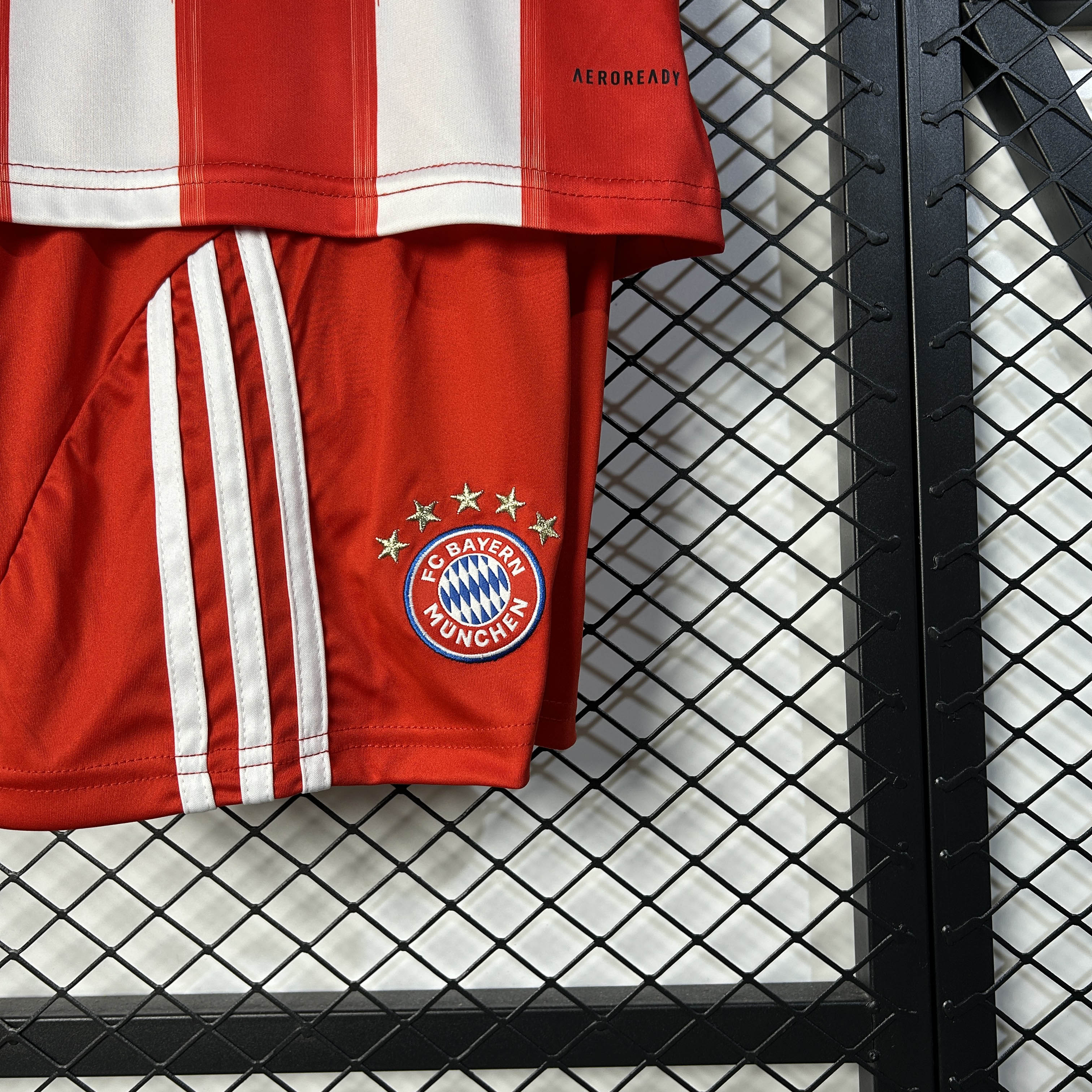 2025/2026 Bayern Munich Home Football Jersey 1:1 Thai Quality Kids Size
