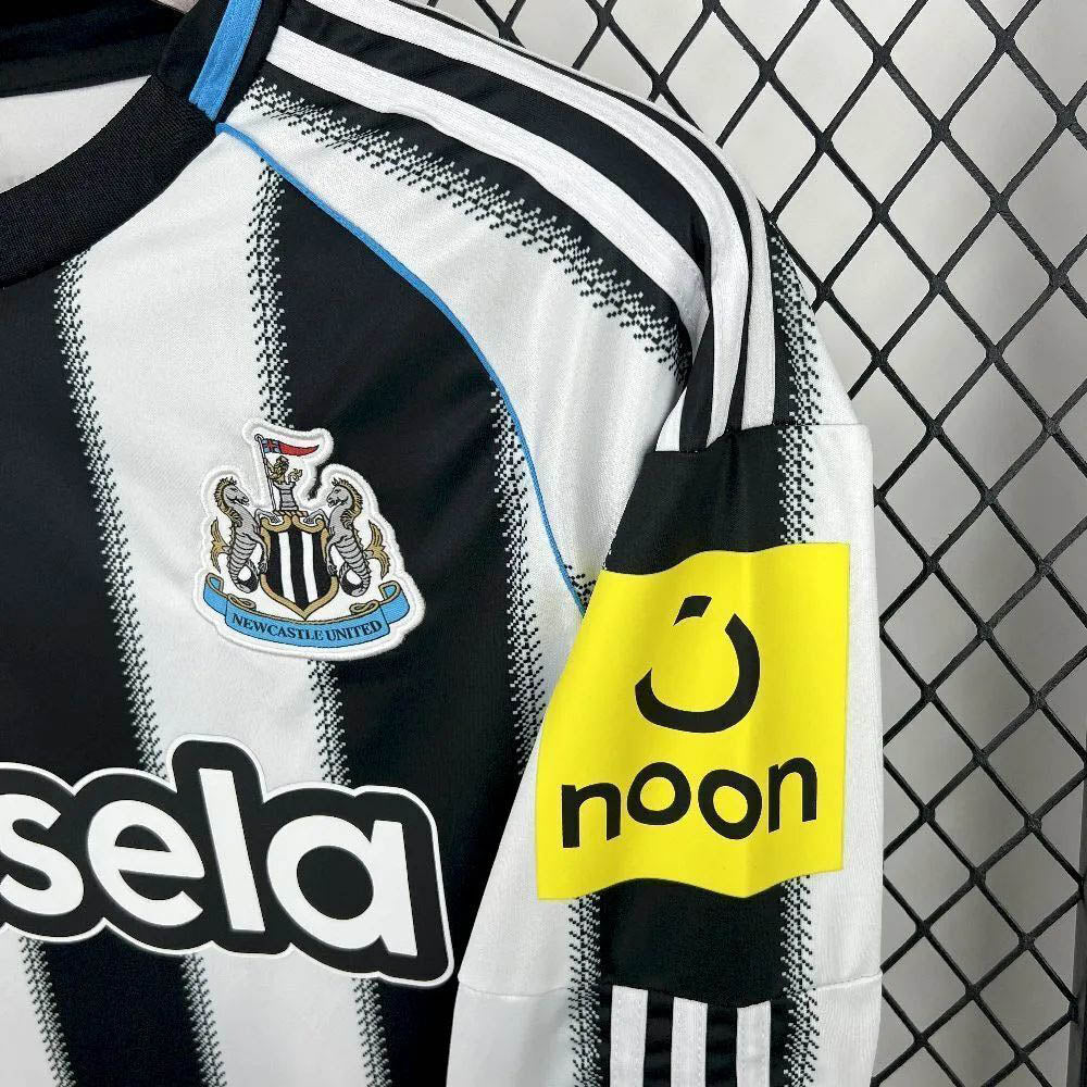 2025/2026 Long Sleeve Newcastle United Home Football Jersey Shirt 1:1 Thai Quality